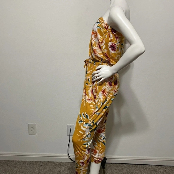 Toxic3 NWT Mustard Yellow Floral Print Strapless Jumpsuit Size M - Picture 3 of 7